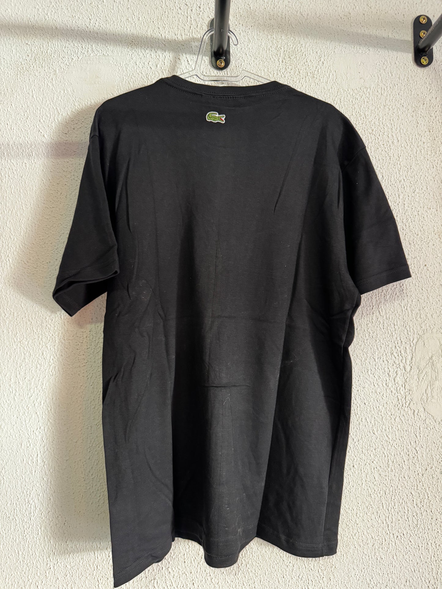 Camiseta Lacoste Escrita Couro