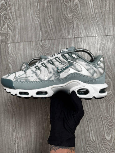 Tênis Nike TN Light Smoke Grey