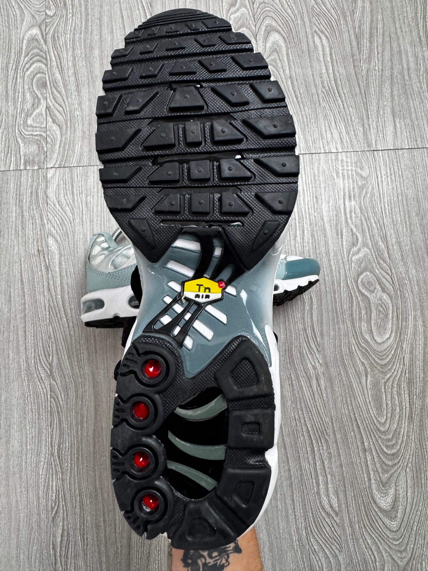 Tênis Nike TN Light Smoke Grey