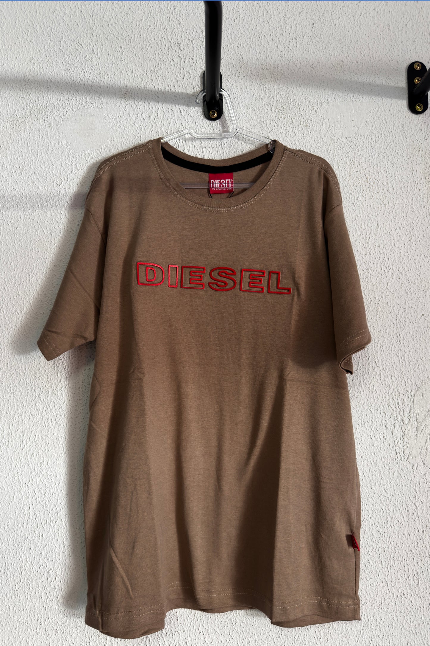 Camiseta Diesel Escrita Vermelha