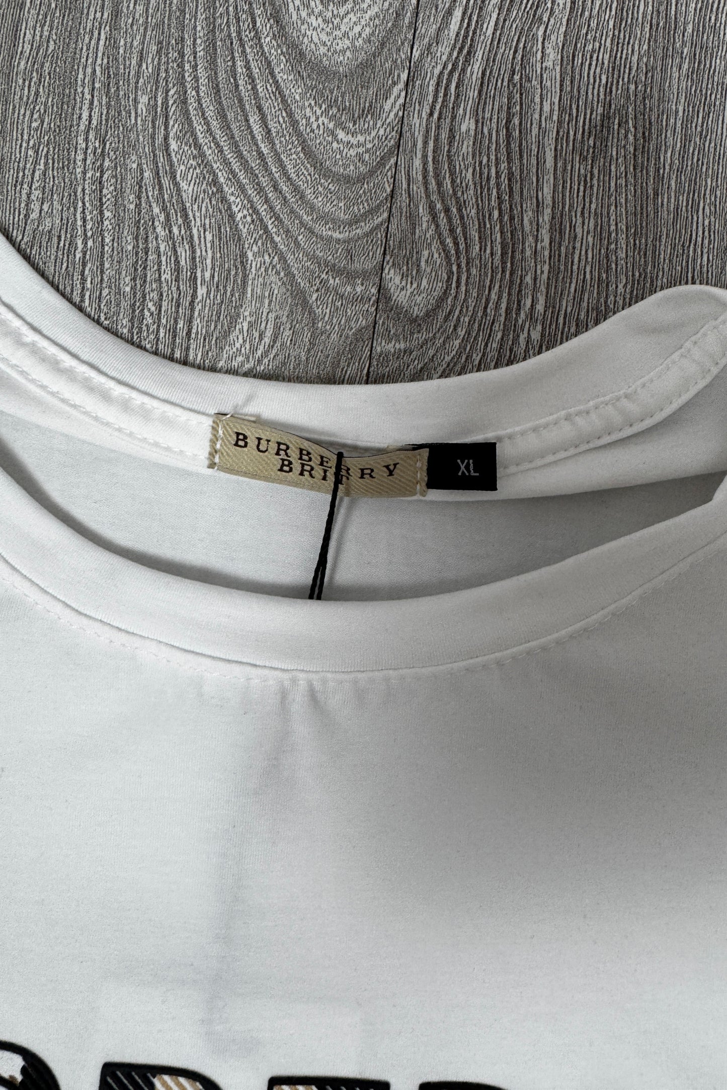 Camiseta Burberry London England