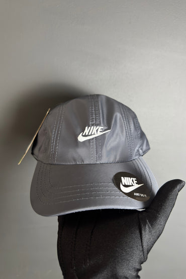Boné Nike Club Swoosh