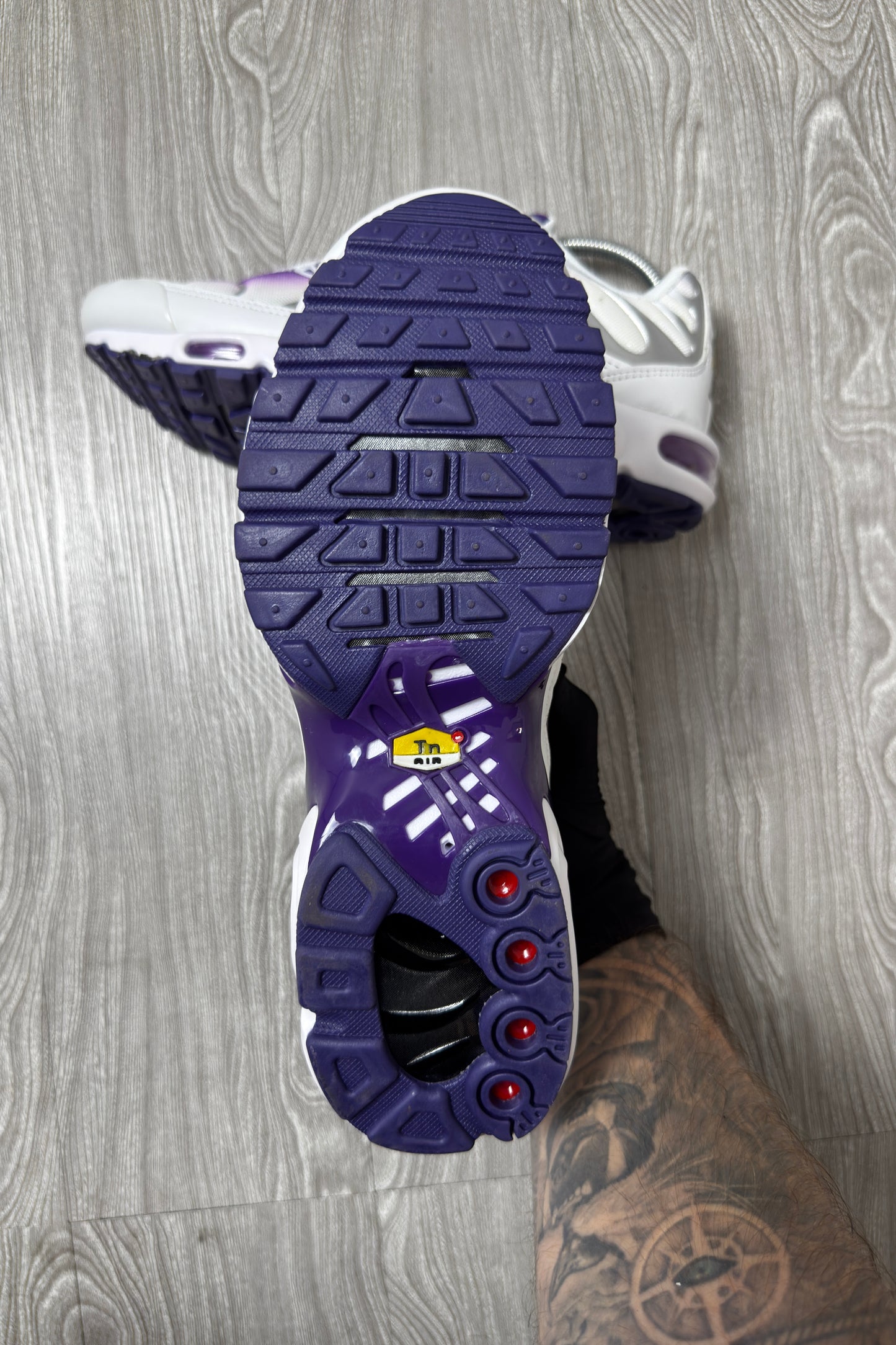 Tênis Nike TN Dragon