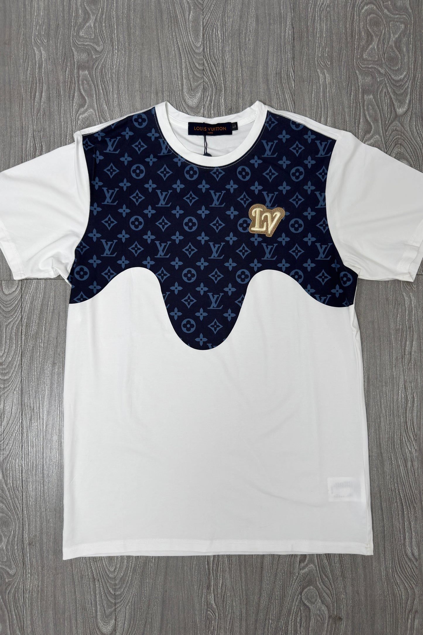 Camiseta LV Monogram Tee