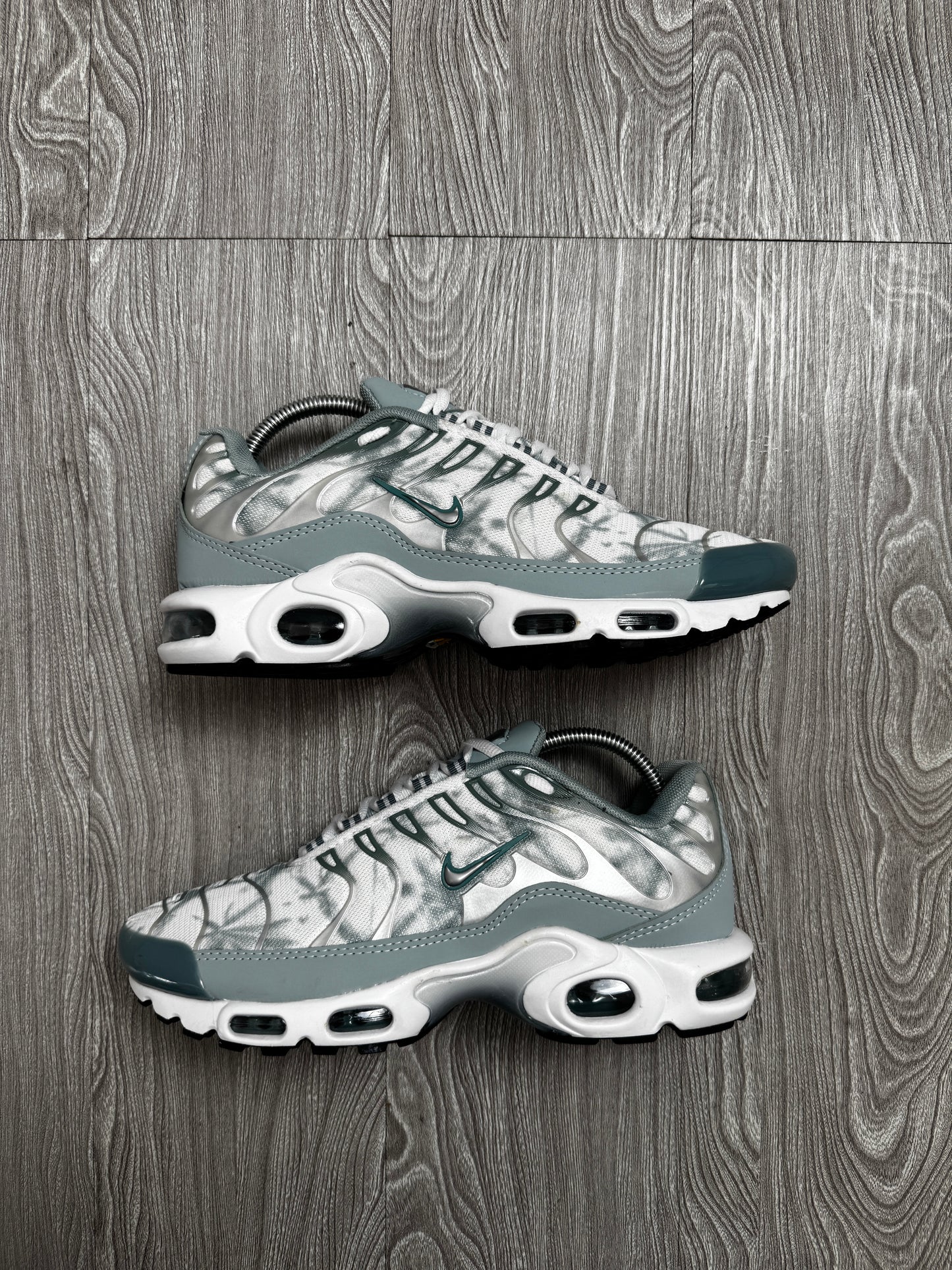 Tênis Nike TN Light Smoke Grey