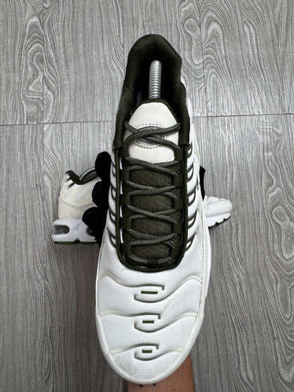 Tênis Nike TN White/Medium Olive