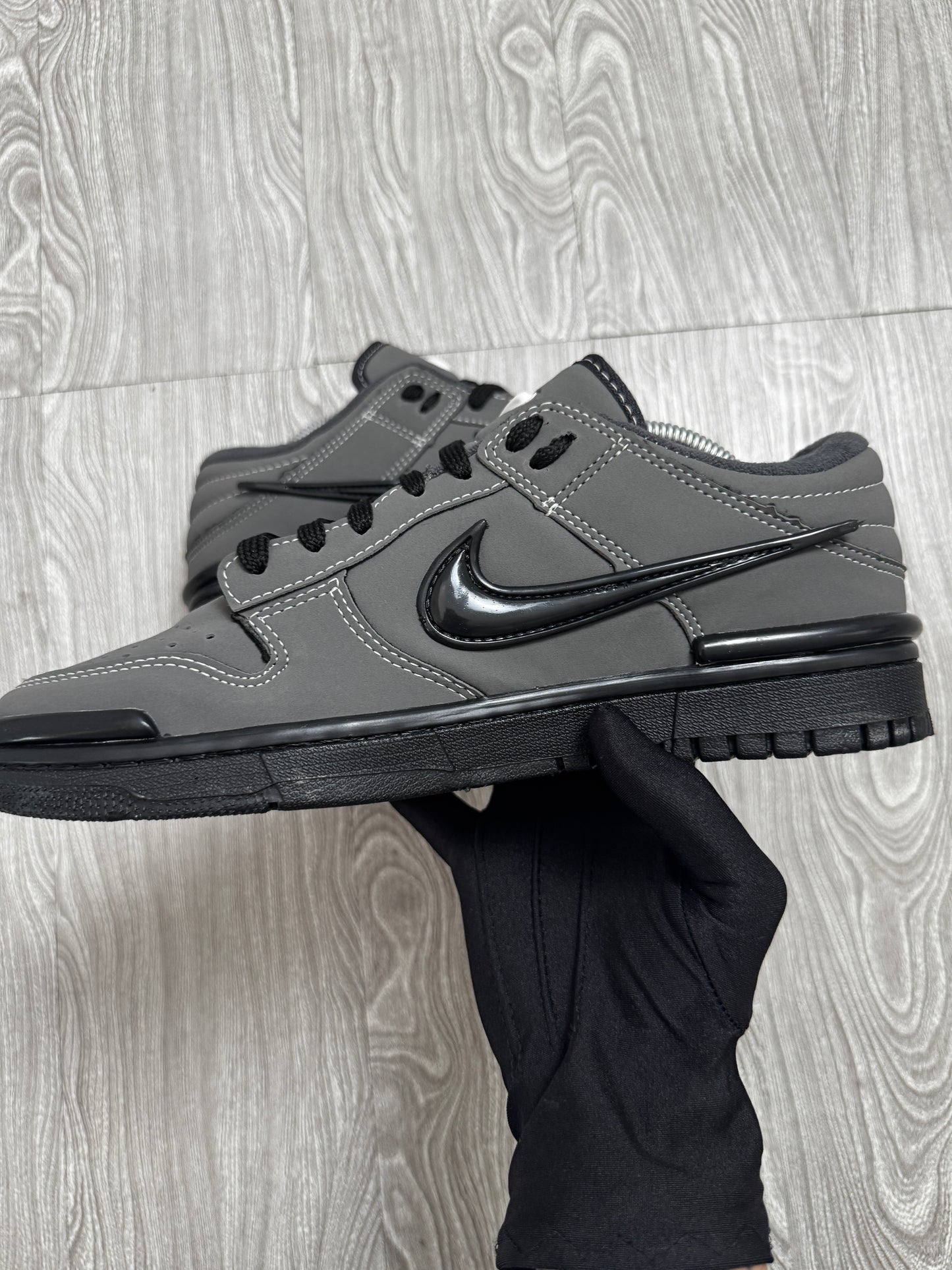 Tênis Nike Dunk Low "Photon Dust / Black"