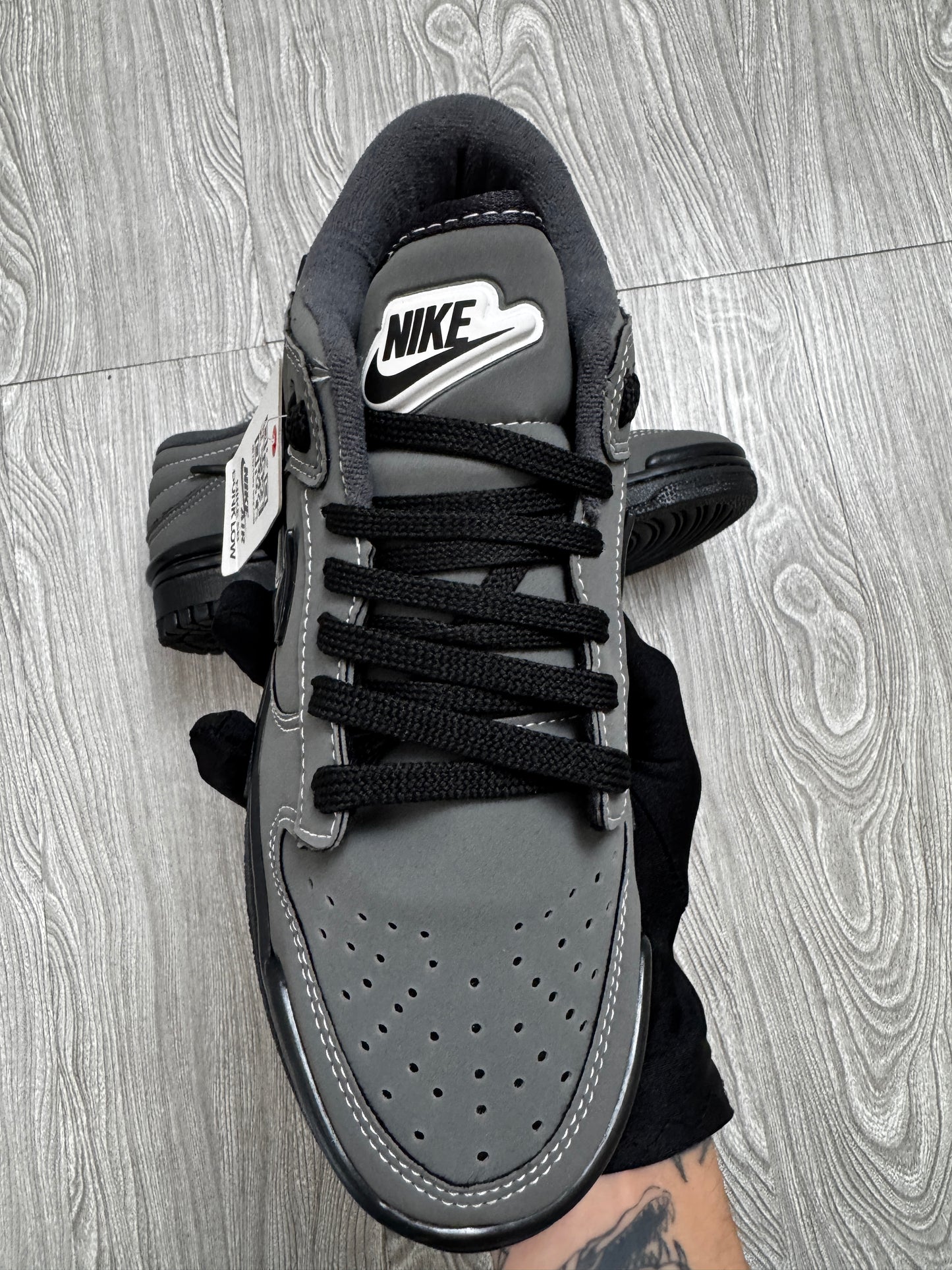 Tênis Nike Dunk Low "Photon Dust / Black"