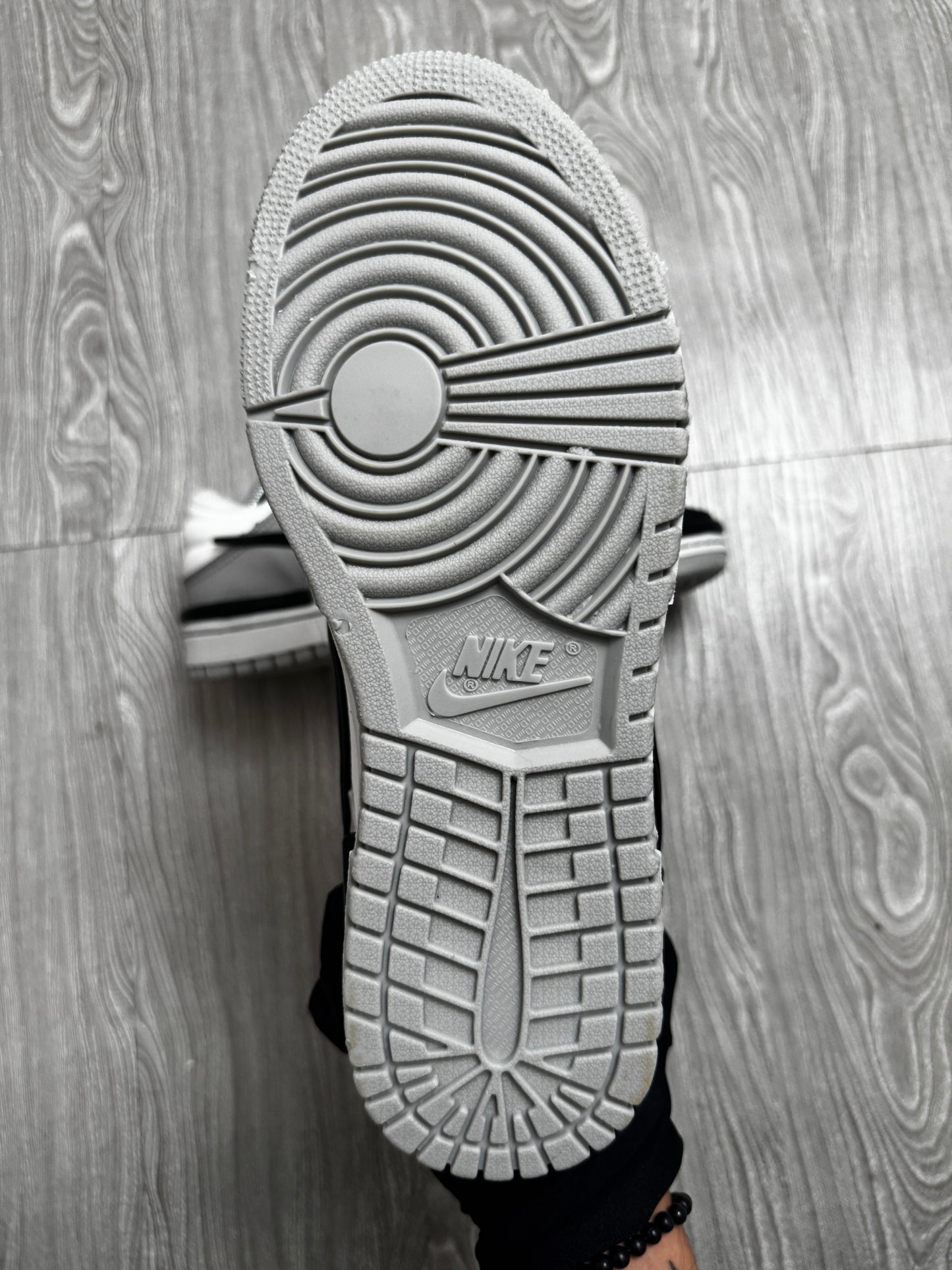 Tênis Nike Dunk Low "By You / Panda Grey"