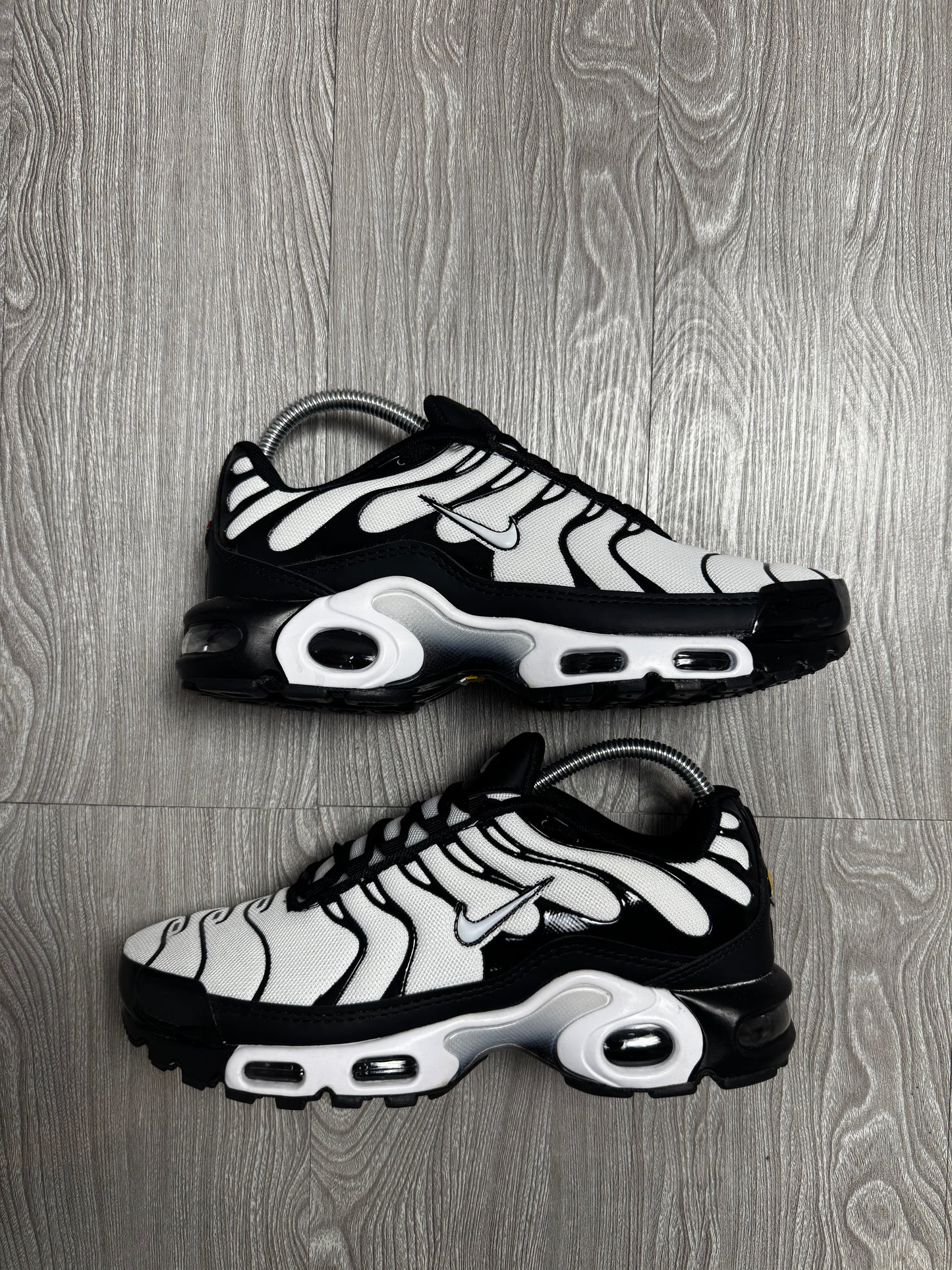 Tênis Nike TN Panda