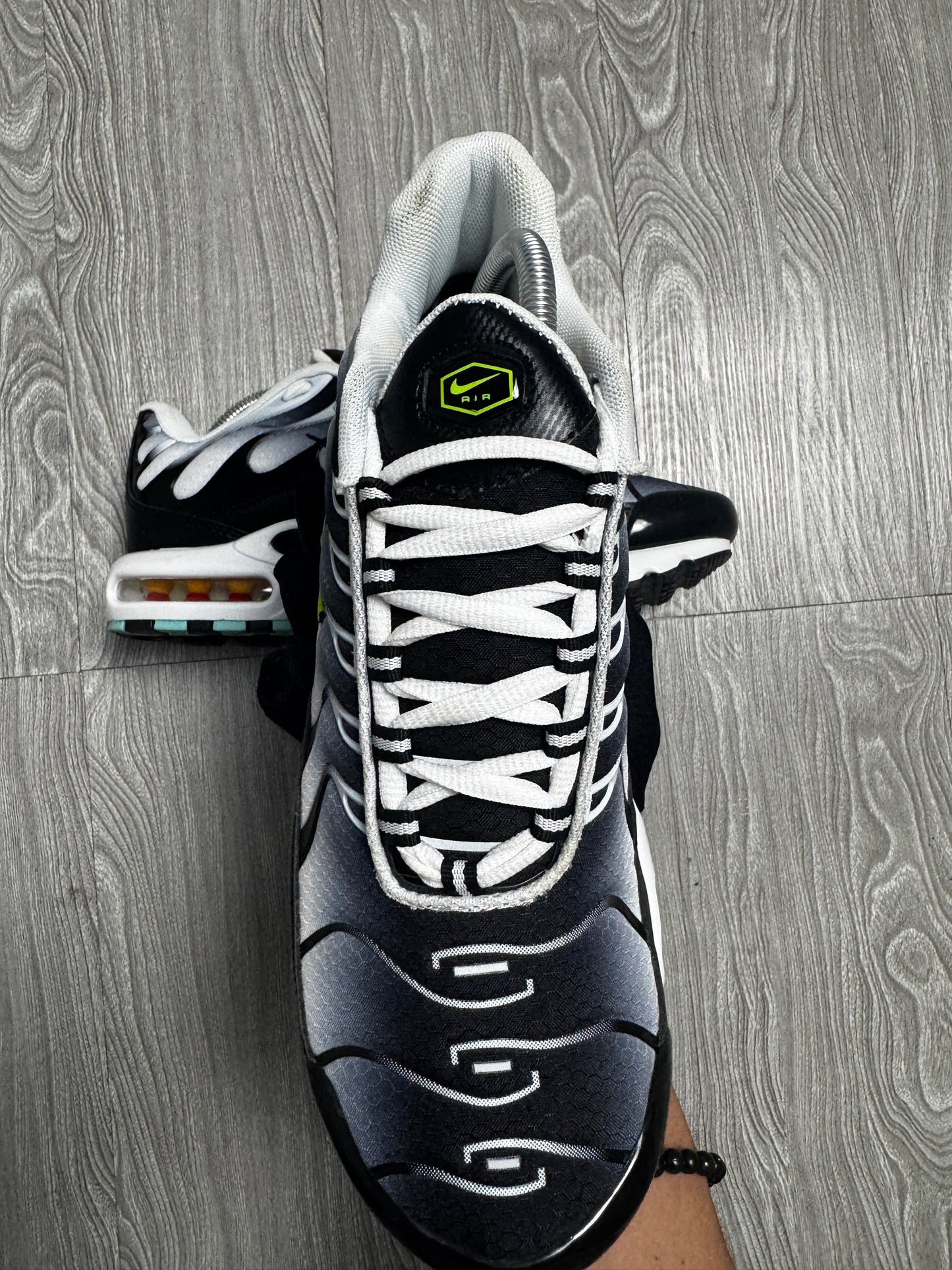 Tênis Nike TN Black/Volt/Crimson