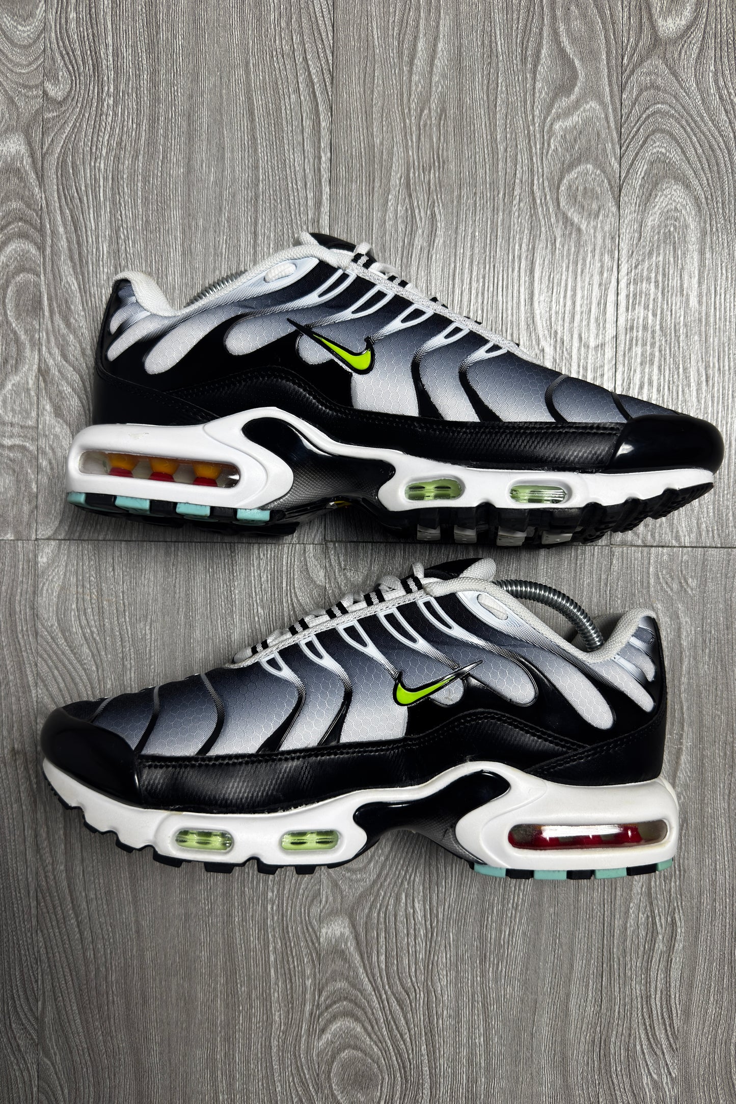 Tênis Nike TN Black/Volt/Crimson