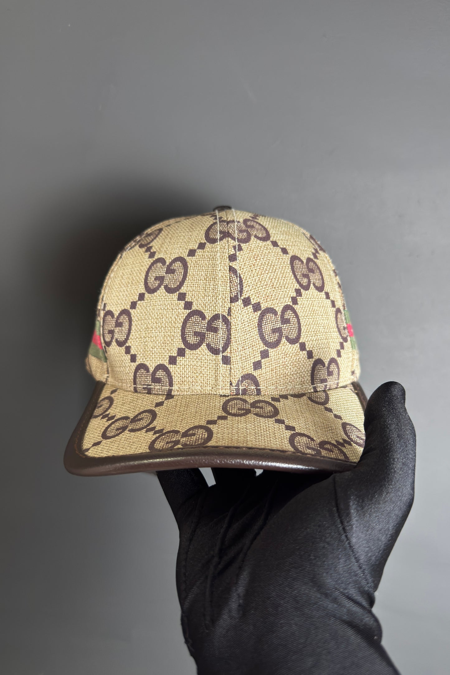 Boné Gucci GG Supreme Grife