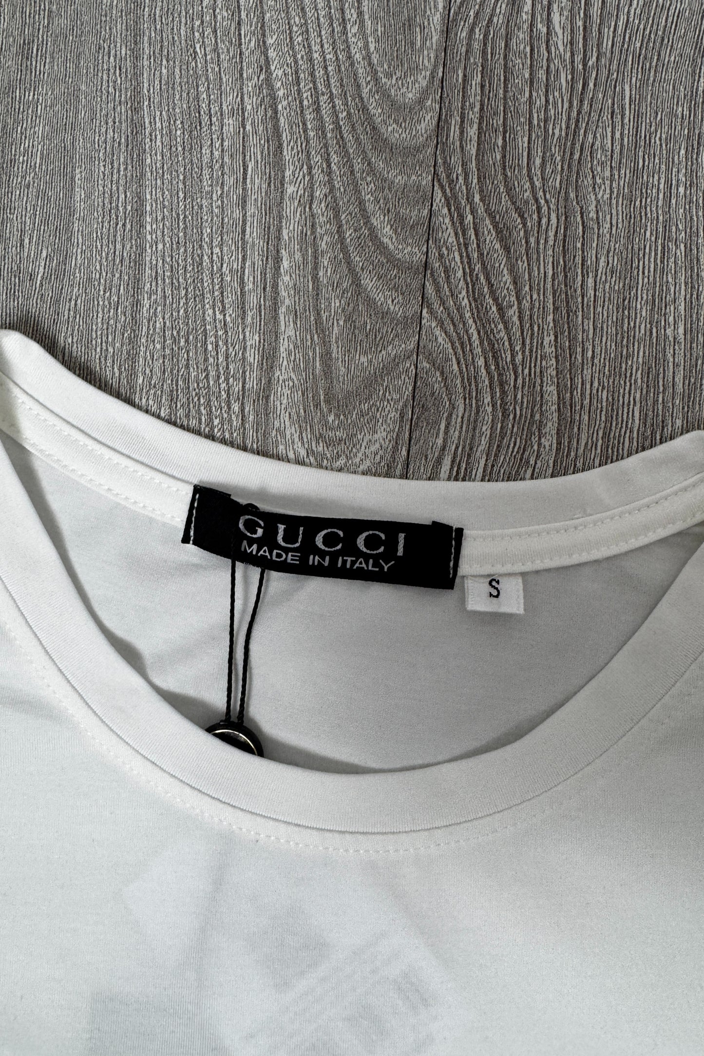 Camiseta Gucci Vintage Logo