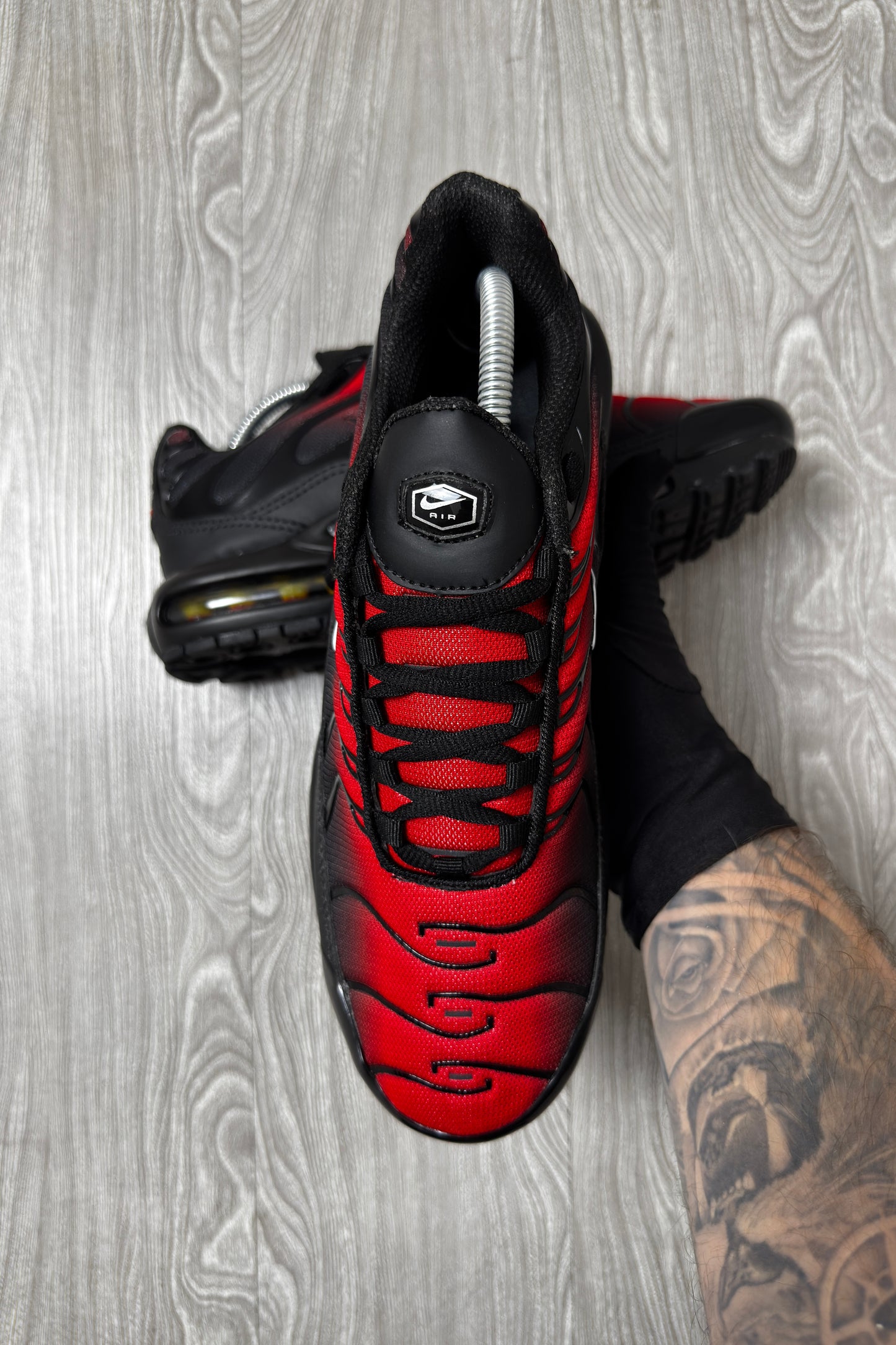 Tênis Nike TN Deadpool